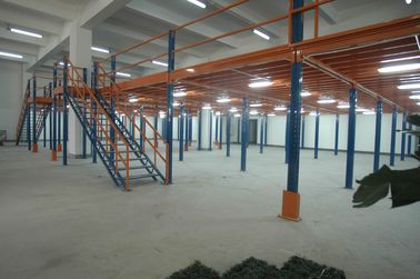 Ciężki ciężar przemysłowych podłóg typu Mezzanine, platforma przemysłowa części samochodowych ze stalową podstawą